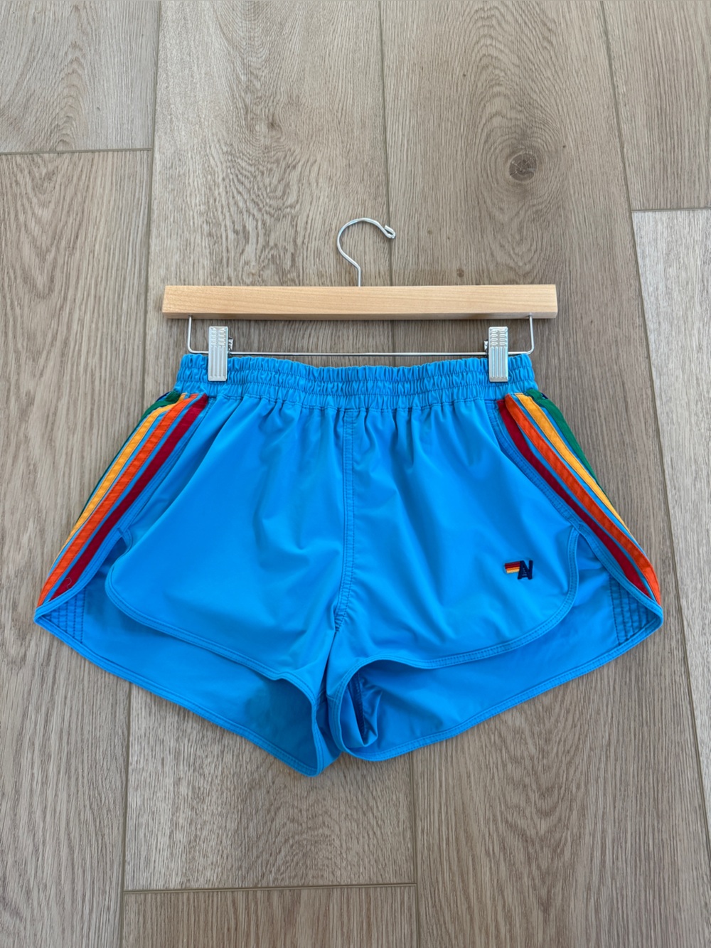 Aviator Nation WOMEN'S 5 STRIPE FLEX BOARD SHORTS - PARROT // RAINBOW Size M - Picture 3 of 7